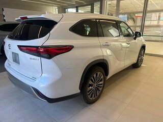 2026 Toyota Highlander IV (XU70), белый, 5350000 рублей, вид 4