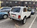 2018 Lada (ВАЗ) 2121 (4x4) I Рестайлинг, белый, 760000 рублей - вид 2