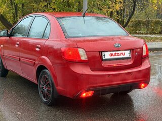 2010 Kia Rio II Рестайлинг, красный, 364000 рублей, вид 3