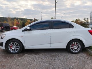 2014 Chevrolet Aveo II, белый, 777000 рублей, вид 1