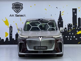 2026 Voyah Dream I Рестайлинг, пурпурный, 8700000 рублей, вид 2