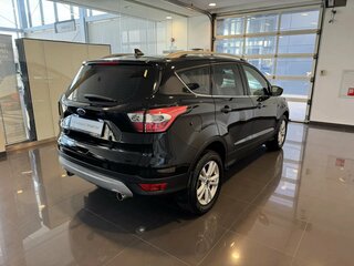 2018 Ford Kuga II Рестайлинг, чёрный, 1560000 рублей, вид 4