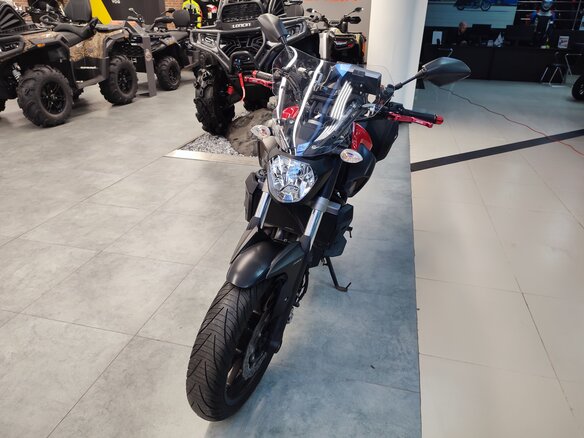 2014 Yamaha MT-07 (FZ-07), красный - вид 6