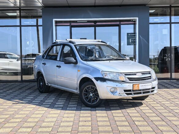 2012 Lada (ВАЗ) Granta I, серебристый, 260000 рублей - вид 2