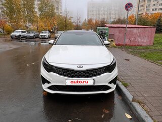 2018 Kia Optima IV Рестайлинг, белый, 2450000 рублей, вид 1