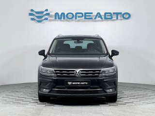 2017 Volkswagen Tiguan II, чёрный, 2150000 рублей, вид 2