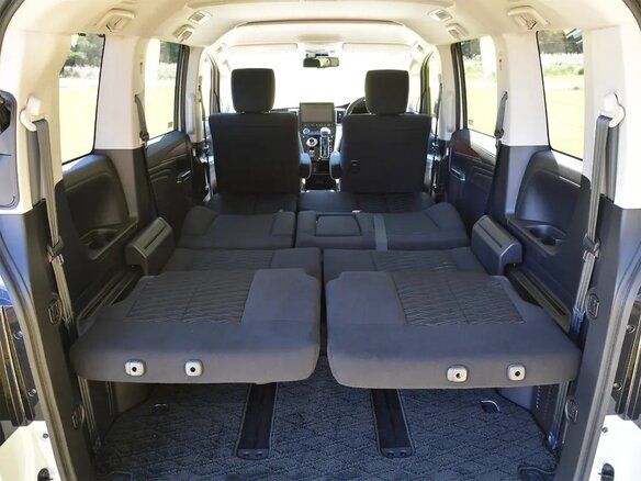 2023 Mitsubishi Delica D:5 I Рестайлинг, белый, 2700000 рублей - вид 12