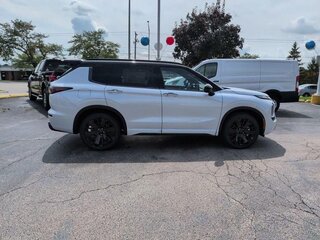 2026 Mitsubishi Outlander IV Рестайлинг, серый, 6880006 рублей, вид 2