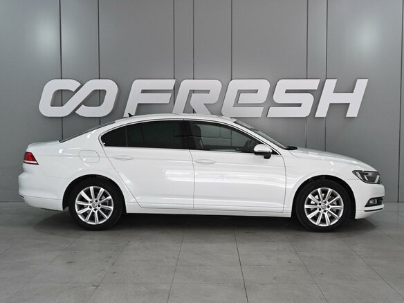 2019 Volkswagen Passat B8, белый, 2249000 рублей - вид 4