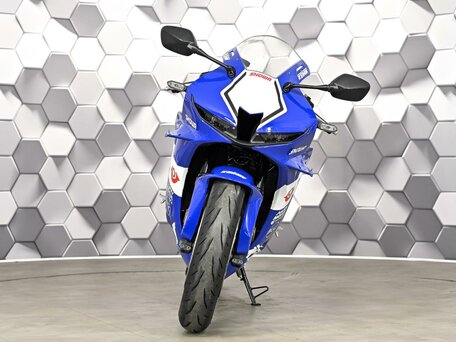 2021 Honda CBR 600RR, белый, 939000 рублей, вид 5