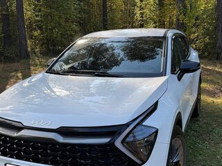 2023 Kia Sportage V, белый, 3860000 рублей, вид 1