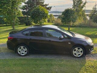 2013 Opel Astra J Рестайлинг, коричневый, 790000 рублей, вид 3