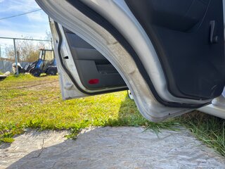 2010 Chevrolet Aveo I Рестайлинг, серебристый, 180000 рублей, вид 3