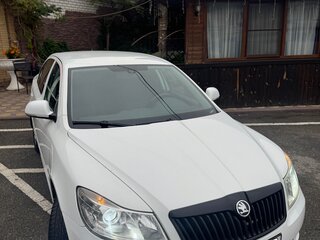 2011 Skoda Octavia II (A5) Рестайлинг, белый, 690000 рублей, вид 1