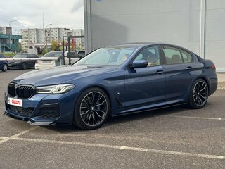 2020 BMW 5 серии 520i VII (G30/G31/G38) Рестайлинг, синий, 4390000 рублей, вид 4