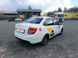 2023 Lada (ВАЗ) Granta I Рестайлинг, белый, 433500 рублей, вид 3