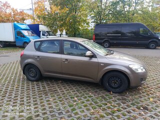 2009 Kia Ceed I, бежевый, 610000 рублей, вид 3