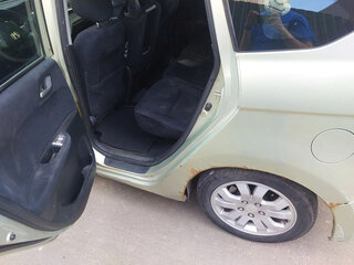 2005 Honda FR-V, золотистый, 400000 рублей, вид 5