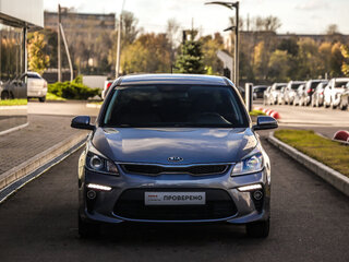 2020 Kia Rio IV, серый, 1399000 рублей, вид 4