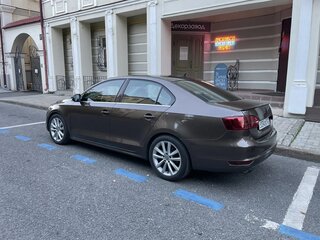 2012 Volkswagen Jetta VI, коричневый, 910000 рублей, вид 3