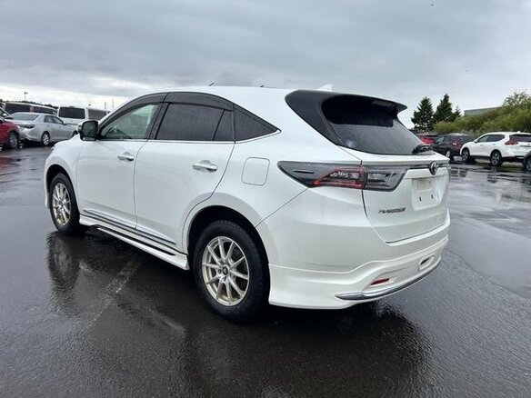 2015 Toyota Harrier III (XU60), белый, 1950055 рублей - вид 7