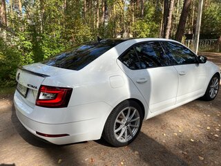 2020 Skoda Octavia III (A7) Рестайлинг, белый, 2300000 рублей, вид 2
