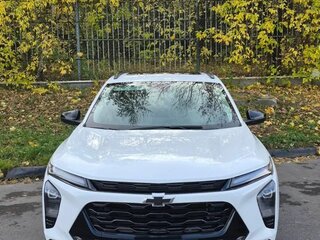2023 Chevrolet Trax II, белый, 2500000 рублей, вид 3