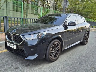 2024 BMW X2 xDrive20i II (U10), чёрный, 5417085 рублей, вид 2