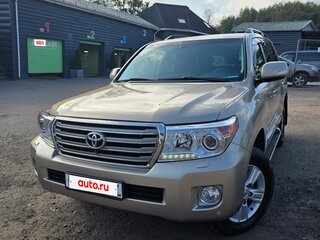 2013 Toyota Land Cruiser 200 Series Рестайлинг 1, золотистый, 4950000 рублей, вид 2