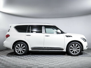 2011 Infiniti QX56 II, белый, 1869000 рублей, вид 4