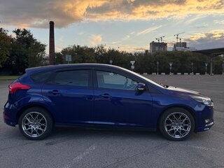 2017 Ford Focus III Рестайлинг, синий, 1100000 рублей, вид 3
