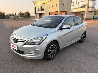 2014 Hyundai Solaris I Рестайлинг, серебристый, 840000 рублей, вид 1