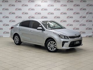 2019 Kia Rio IV, серебристый, 1099000 рублей, вид 3