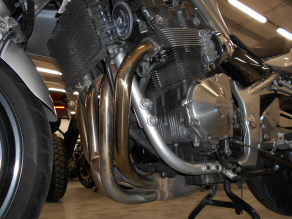 2002 Suzuki Bandit 1200, серебристый, 360000 рублей - вид 21