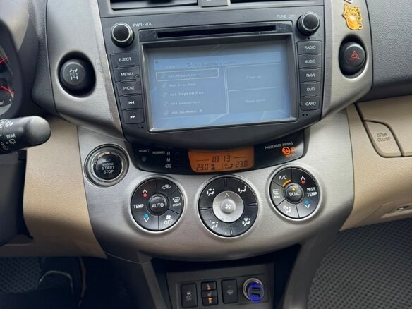 2012 Toyota RAV4 III (XA30) Рестайлинг, белый, 1380000 рублей - вид 9