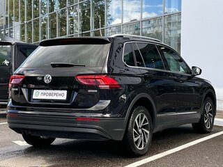 2018 Volkswagen Tiguan II, чёрный, 2319000 рублей, вид 4