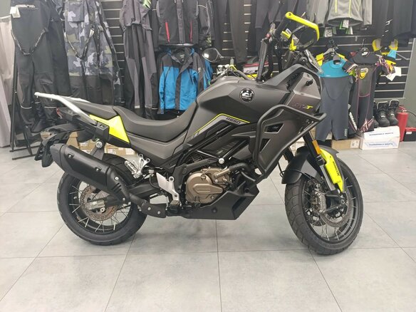 2026 QJMotor SVT 650 X, зелёный, 729000 рублей - вид 5
