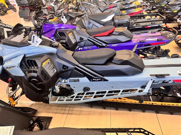 2026 BRP Ski-Doo Summit 850, голубой, 2990000 рублей - вид 2