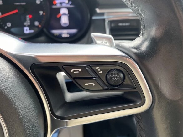 2017 Porsche Macan I, синий, 3000000 рублей - вид 21