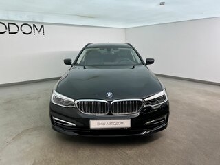 2020 BMW 5 серии 520d xDrive VII (G30/G31/G38), чёрный, 4490000 рублей, вид 3