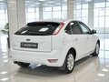 2011 Ford Focus II Рестайлинг, белый, 572000 рублей - вид 1