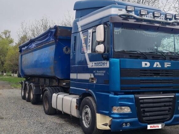 2001 DAF XF 95, синий, 1700000 рублей