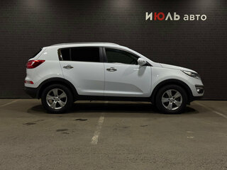 2013 Kia Sportage III, белый, 1499000 рублей, вид 4