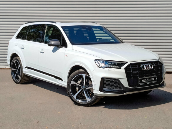 2020 Audi Q7 55 TFSI II (4M) Рестайлинг, белый, 5185000 рублей - вид 3