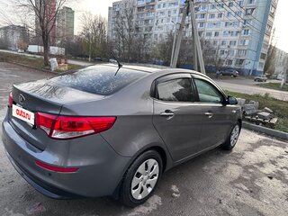 2016 Kia Rio III Рестайлинг, серый, 1100000 рублей, вид 3