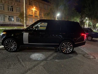 2014 Land Rover Range Rover IV, чёрный, 3300000 рублей, вид 4