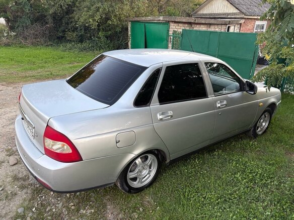 2012 Lada (ВАЗ) Priora I, серебристый, 400000 рублей - вид 8