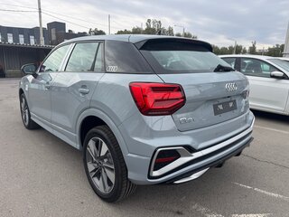 2026 Audi Q2 L 35 TFSI I Рестайлинг, серый, 3300000 рублей, вид 3
