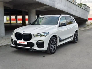 2020 BMW X5 30d IV (G05/G18), белый, 5950000 рублей, вид 4