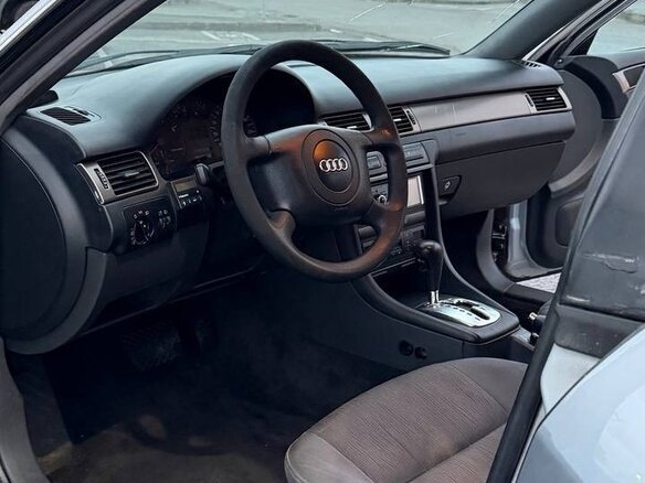 1997 Audi A6 II (C5), серый, 350000 рублей - вид 5